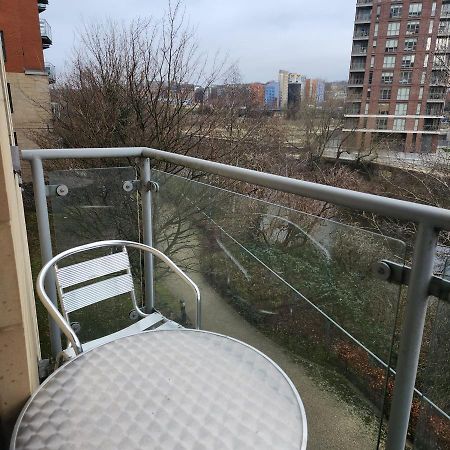 Shared Apartment - Walking From Leeds City Center Bagian luar foto