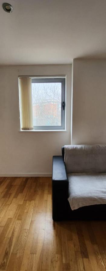 Shared Apartment - Walking From Leeds City Center Bagian luar foto