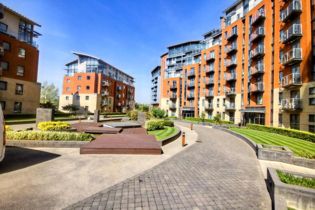 Shared Apartment - Walking From Leeds City Center Bagian luar foto