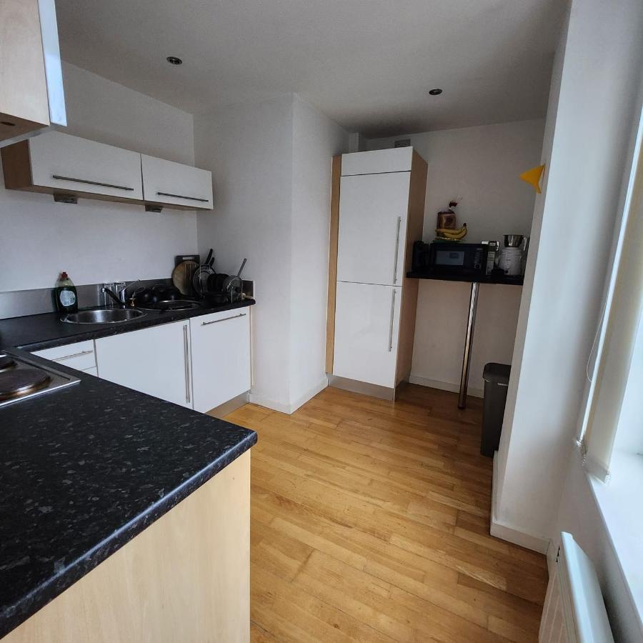 Shared Apartment - Walking From Leeds City Center Bagian luar foto