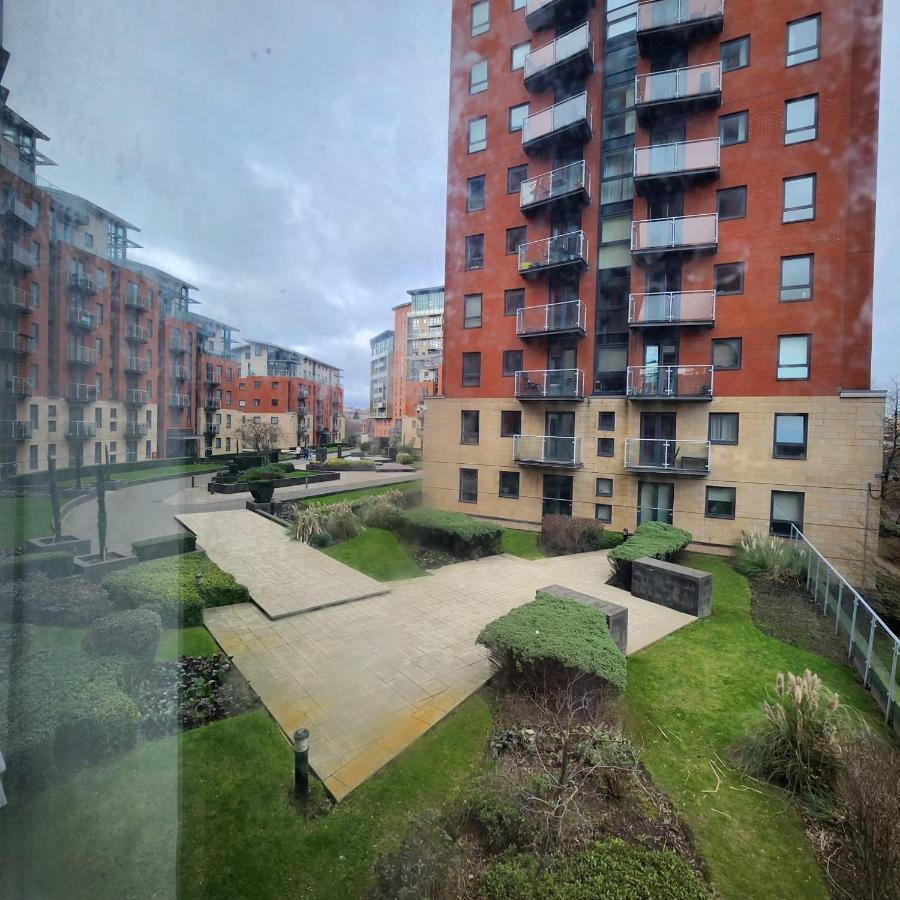 Shared Apartment - Walking From Leeds City Center Bagian luar foto