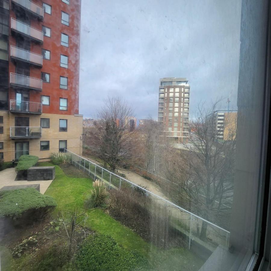 Shared Apartment - Walking From Leeds City Center Bagian luar foto