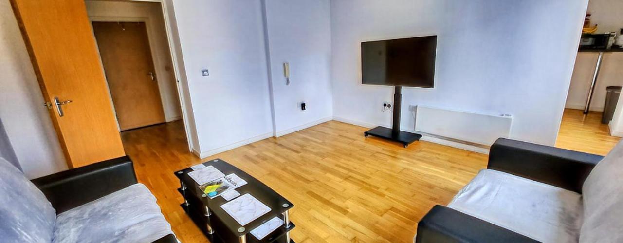 Shared Apartment - Walking From Leeds City Center Bagian luar foto